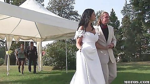 Its a wedding and a perfect time for a gang bang