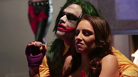 Zealous batman parody with horny girls Kleio Valentien and Aiden Ashley