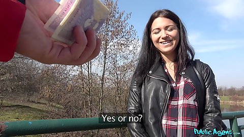 Sexy Russian waitress agrees to go to the bushes for some cash Jessica Lincoln