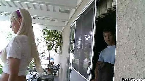 Giselle comes in for an outdoor private massage