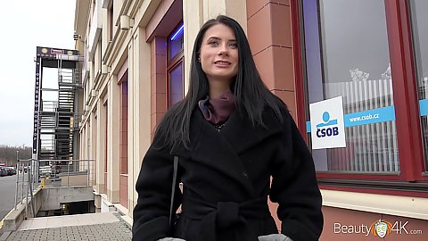 Picking up a super brunette teen Nicole Black hooked with a single compliment about he amazing looks