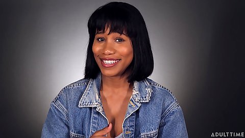 Behind the scenes interview of ebony glossy Jenna Foxx talking about her orgasmic play