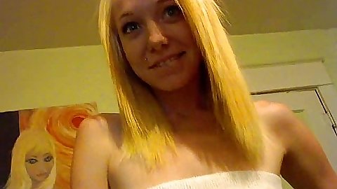 Cute blodne teen with petite shaved pussy home video