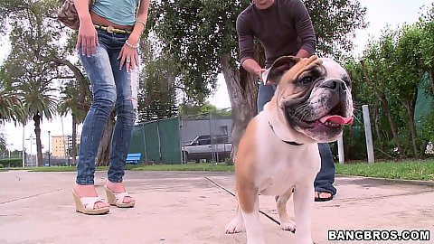 Big mouthfuls Sydney joins us from Oklahoma