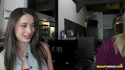 Georgia got herself a new hair salon