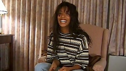 Ebony Yasmine Pendavis on her first sex video gettin gnaked
