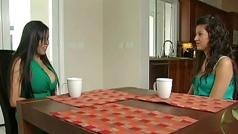 Hot wife comes over for a quicky
