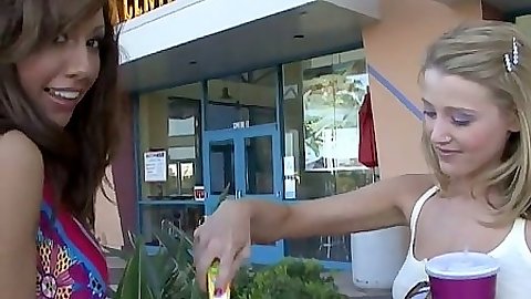 Lesbians outdoors with Lorena & Taylor