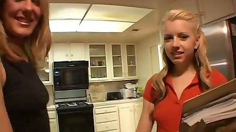 Joey & Lexi college lesbians doing home work