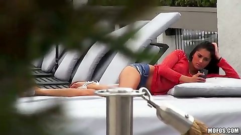Giselle Mari doing a nice voyeur posing and showing tight ass