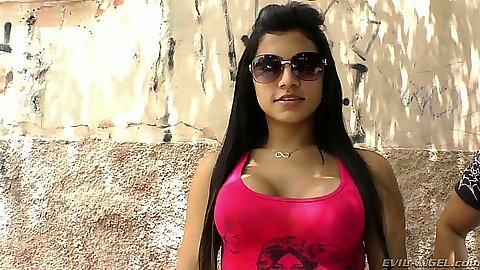 Transsexual posing in sexy top Alex Victor and Beatricy Velmont