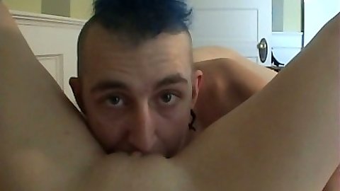 Pussy licking pov with girl filming the dude