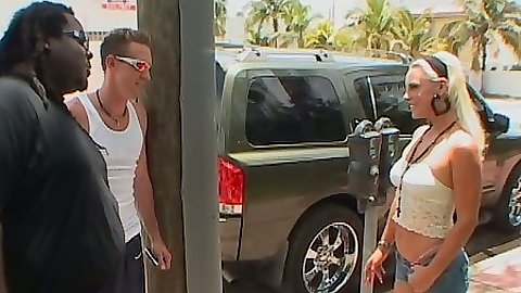 Teen hitchhiker pick up and backseat suck