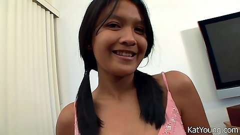 Kat Young asian amateur feeling her vagina up her skirt